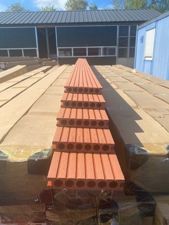Composiet Vlonderplank Rosewood